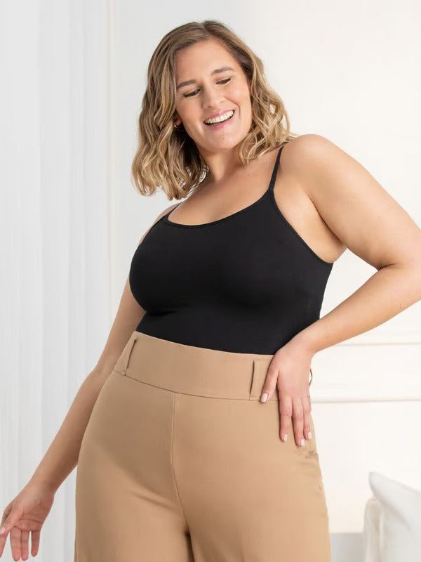 SculptEase™ – Camiseta para Moldeo Corporal Sin Costuras